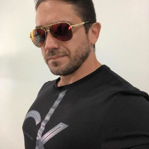 Meet your Posher, Jonathan